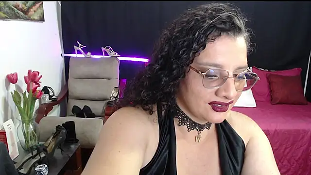 Snapshot of Aleja_Gonzales chatting on June 3, 2026, 1:50 am Aleja Gonzales online show from June 3, 2026, 1:50 am