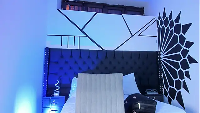 Agathaargent  online show from March 19, 2025, 4:47 am