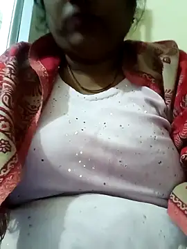 Snapshot of Shoni__ chatting on December 22, 2025, 4:12 am Shoni online show from December 22, 2025, 4:12 am