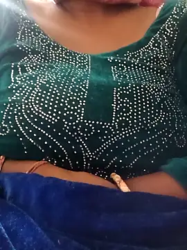 Snapshot of Shoni__ chatting on December 20, 2025, 4:26 am Shoni online show from December 20, 2025, 4:26 am