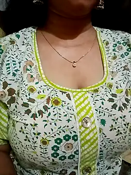 Snapshot of Jaanu_Jaanvi chatting on October 25, 2025, 7:58 pm Jaanu Jaanvi online show from October 25, 2025, 7:58 pm