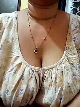 Snapshot of Jaanu_Jaanvi chatting on March 16, 2025, 11:15 pm Jaanu Jaanvi online show from March 16, 2025, 11:15 pm