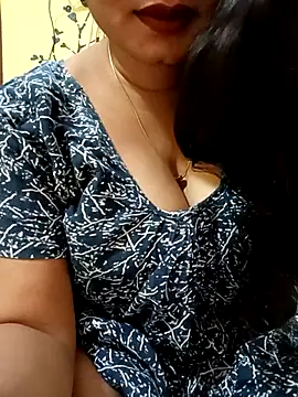 Snapshot of Jaanu_Jaanvi chatting on March 10, 2025, 7:29 pm Jaanu Jaanvi online show from March 10, 2025, 7:29 pm