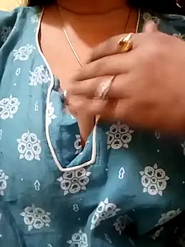 Snapshot of Jaanu_Jaanvi chatting on March 6, 2025, 8:16 pm Jaanu Jaanvi online show from March 6, 2025, 8:16 pm