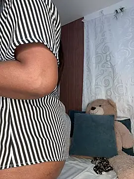 kitty  blackgl online show from February 20, 2026, 11:56 am