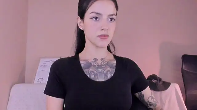 phoenix xx online show from March 28, 2026, 12:11 am