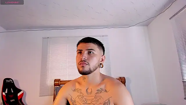 ftmphilip  online show from September 27, 2025, 8:37 pm