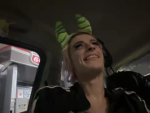 watermellonpussy online show from February 3, 2025, 6:02 am