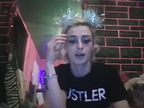 watermellonpussy online show from February 1, 2025, 7:15 am