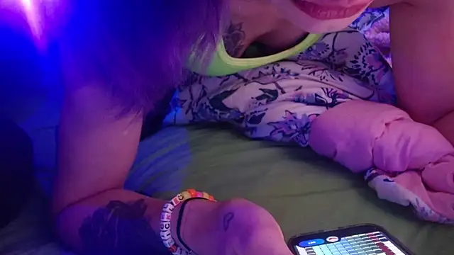 watermellonpussy online show from April 12, 2026, 1:58 pm