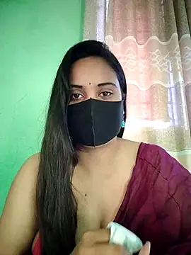 Snapshot of SimaRoy- chatting on May 8, 2026, 1:20 am SimaRoy- online show from May 8, 2026, 1:20 am
