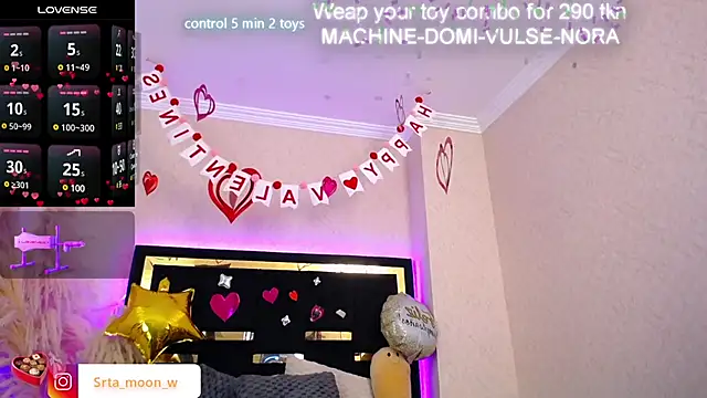 Snapshot of Moon_Water__ chatting on March 12, 2025, 5:38 pm Moon Water online show from March 12, 2025, 5:38 pm