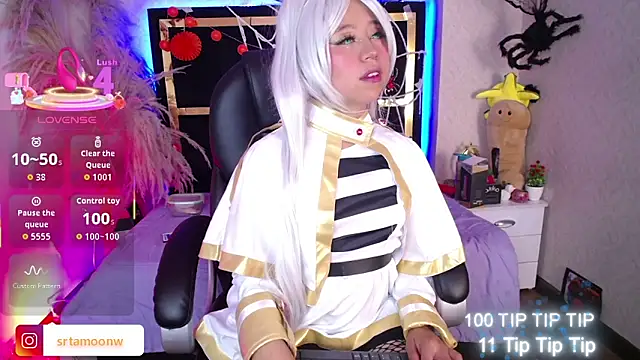 Snapshot of Moon_Water__ chatting on October 29, 2025, 10:14 am Moon Water online show from October 29, 2025, 10:14 am