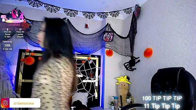 Snapshot of Moon_Water__ chatting on October 8, 2025, 11:34 am Moon Water online show from October 8, 2025, 11:34 am