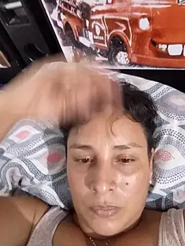 Snapshot of AmandaCams chatting on September 29, 2025, 3:35 am AmandaCams online show from September 29, 2025, 3:35 am