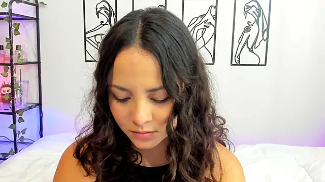 Megan Rodrigo online show from September 13, 2025, 8:42 pm