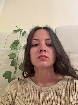 Megan Rodrigo online show from April 8, 2026, 12:39 pm