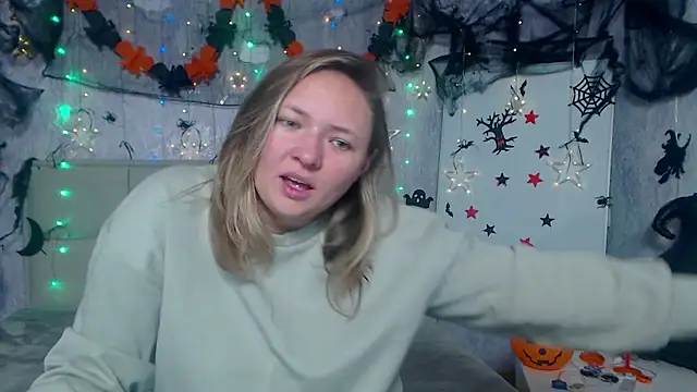 SallyVerda online show from October 24, 2025, 5:12 pm