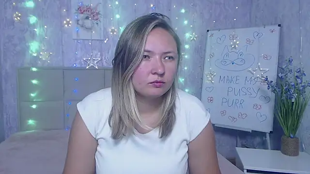 SallyVerda online show from October 3, 2025, 6:20 pm