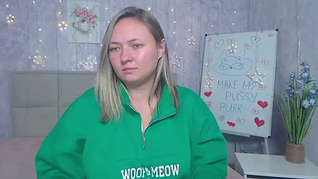 SallyVerda online show from October 13, 2025, 5:36 pm