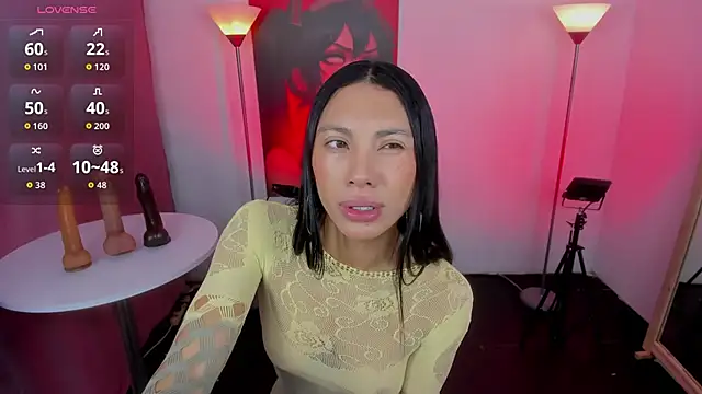 Dayanna tecca online show from November 4, 2025, 8:45 pm