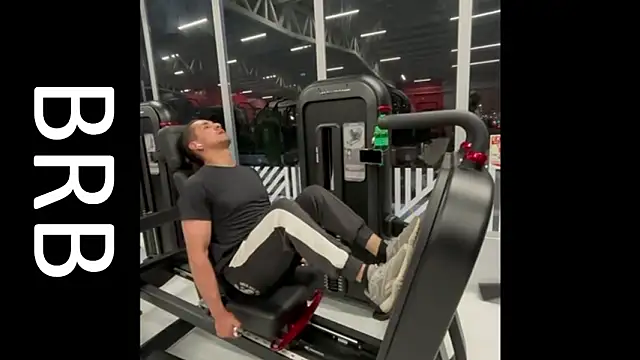 Tom blunt96 online show from March 3, 2026, 8:32 am