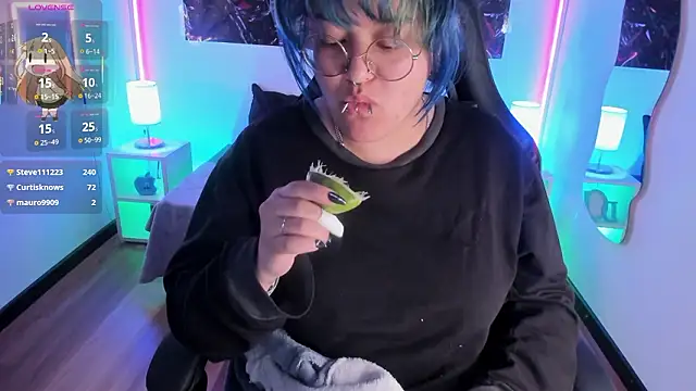 lucky-leah online show from February 3, 2026, 8:52 am