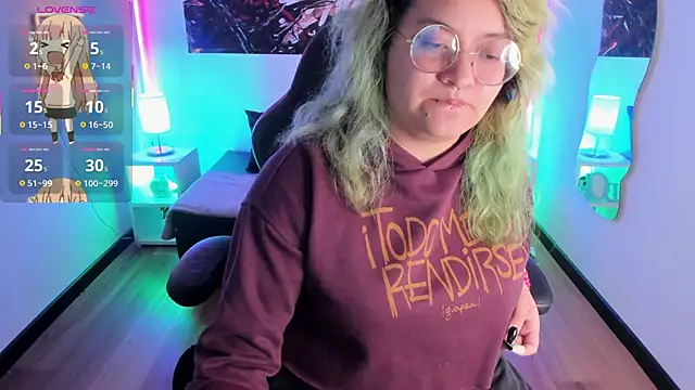 lucky-leah online show from October 3, 2025, 3:41 am