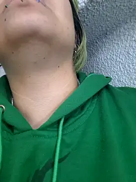 lucky-leah online show from October 10, 2025, 3:40 am