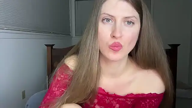 YUMIandbigWOLF online show from February 8, 2026, 5:27 am