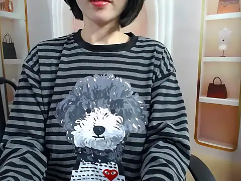 Love bug15 online show from February 8, 2026, 4:26 pm