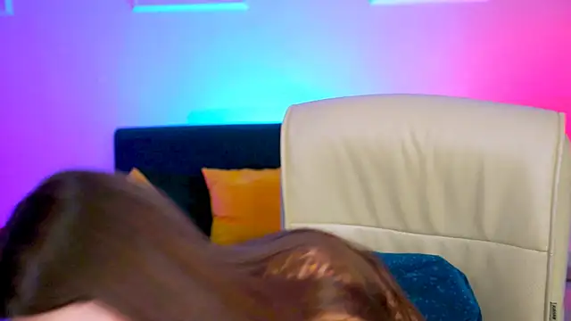 Snapshot of MollyPerry chatting on March 9, 2025, 7:15 pm MollyPerry online show from March 9, 2025, 7:15 pm