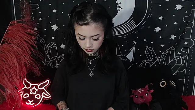 Isabella  dark online show from March 22, 2025, 12:06 am