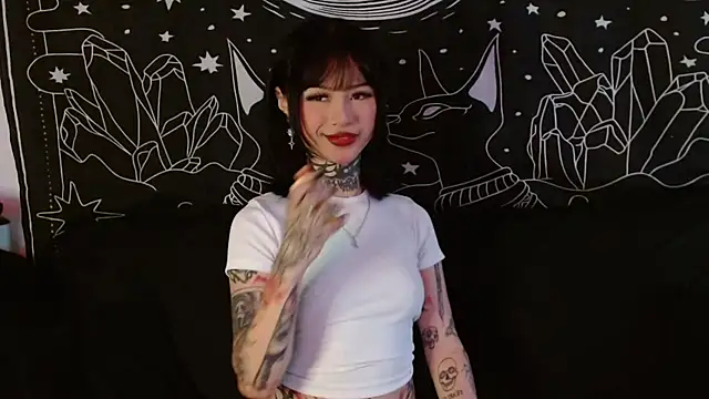 Isabella  dark online show from November 29, 2025, 9:59 pm