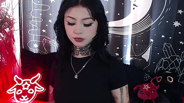 Isabella  dark online show from February 10, 2025, 8:42 pm