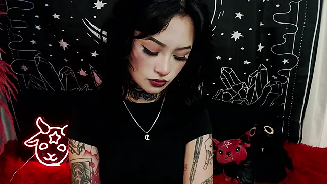 Isabella  dark online show from March 11, 2025, 11:47 pm