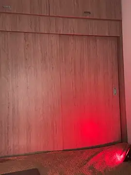 Ambar R0SSE online show from September 17, 2025, 4:14 am