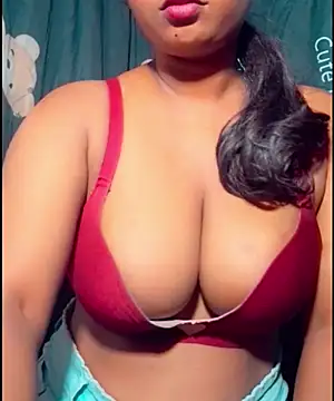 Snapshot of SLteena chatting on July 3, 2026, 3:40 pm SLteena online show from July 3, 2026, 3:40 pm