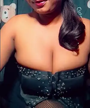 Snapshot of SLteena chatting on August 1, 2026, 3:43 pm SLteena online show from August 1, 2026, 3:43 pm
