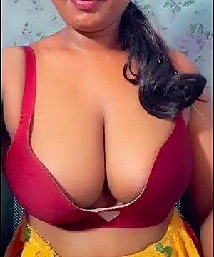 SLteena online show from May 18, 2026, 3:28 am