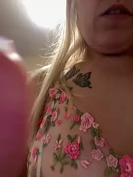 xxcurvyjessiexx online show from February 10, 2025, 8:53 pm