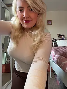 xxcurvyjessiexx online show from February 21, 2026, 12:40 pm