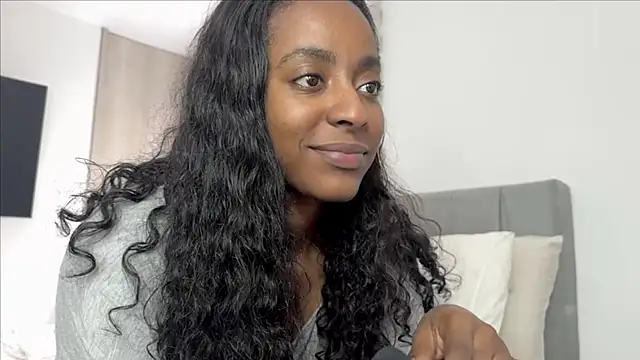 evangeline ch online show from October 14, 2025, 3:12 pm