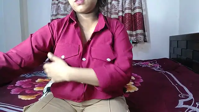 Dayna-36 online show from October 5, 2025, 2:19 pm