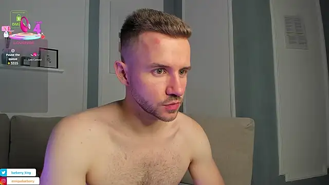 EnriqueBarberry online show from September 19, 2025, 5:33 am