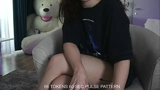 ivyleague  online show from March 14, 2025, 5:27 am