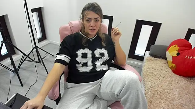 Dyana Kaylinn online show from February 28, 2026, 5:40 am