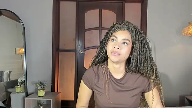 nayah   online show from April 7, 2026, 8:54 pm