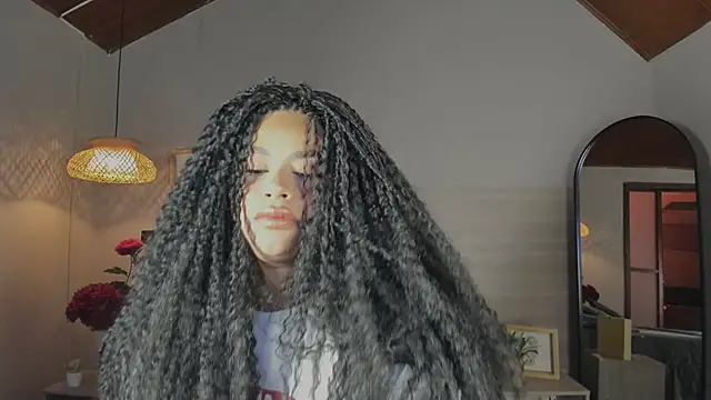 nayah   online show from March 22, 2025, 7:42 pm