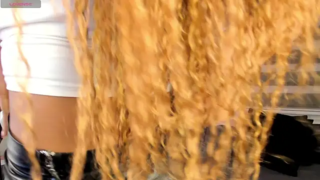 nayah   online show from April 17, 2026, 8:55 pm